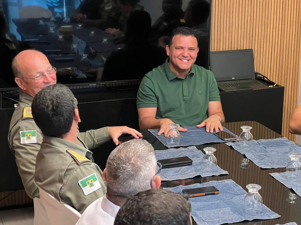 PREFEITO HÉLIO AUTORIZA PAGAMENTO DE DIÁRIAS OPERACIONAIS DE JANEIRO E MOTIVA PMs E PCs