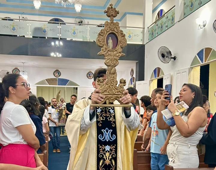 PROCISSÃO E MISSA ABREM VISITA PASTORAL DO ARCEBISPO DOM JOÃO CARDOSO A PARÓQUIA DE GUAMARÉ