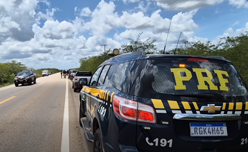 PAI MORRE EM ACIDENTE E FILHO DE 9 ANOS FICA EM ESTADO GRAVE NA BR-406 EM MACAU