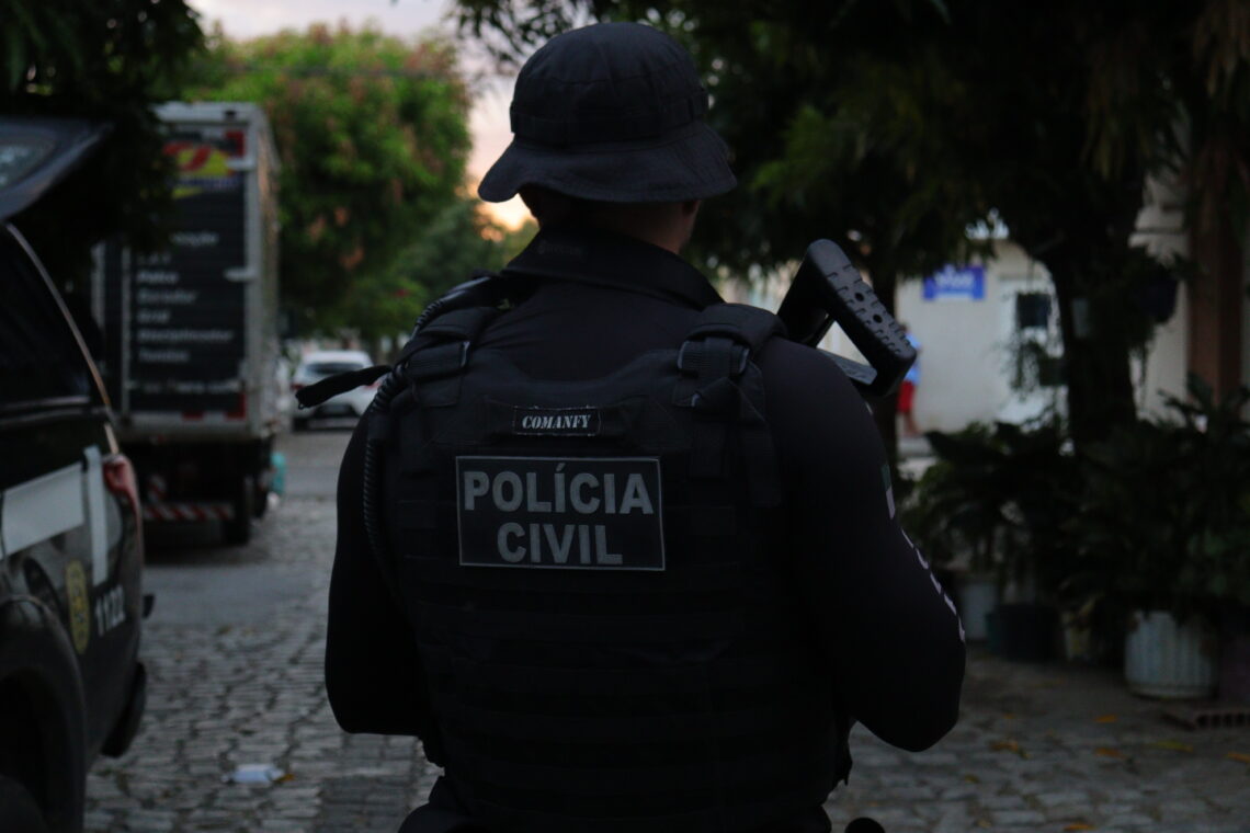 POLÍCIA CIVIL PRENDE HOMEM POR VIOLÊNCIA DOMÉSTICA EM MACAU