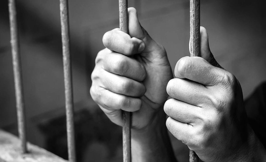 POLÍCIA MILITAR AGE RÁPIDO E PRENDE HOMEM POR ESTUPRO DE VULNERÁVEL EM GUAMARÉ