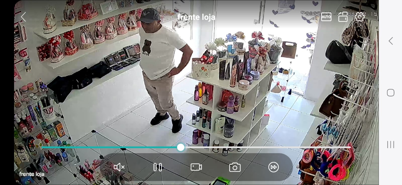 Criminosos Rouba Perfume Na  Cidade De Guamaré